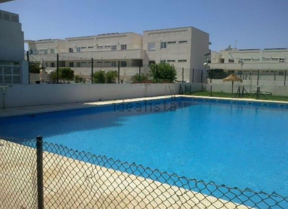 Piso Familiar En El Toyo Apartment อัลเมรีอา ภายนอก รูปภาพ